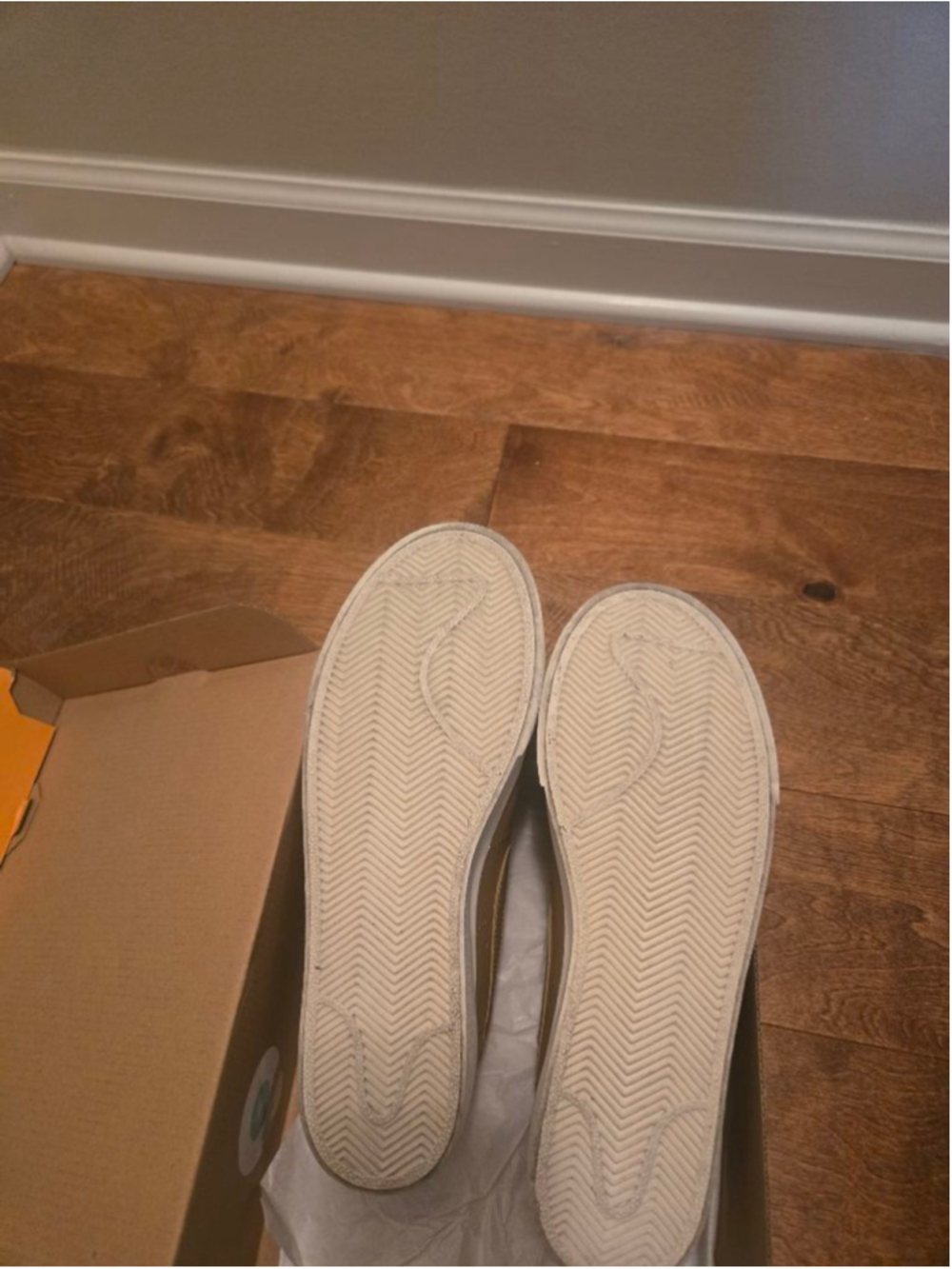 Women's Nike Blazer Low Platform Brown White Sneakers Size 8.5 - Picture 2 of 7